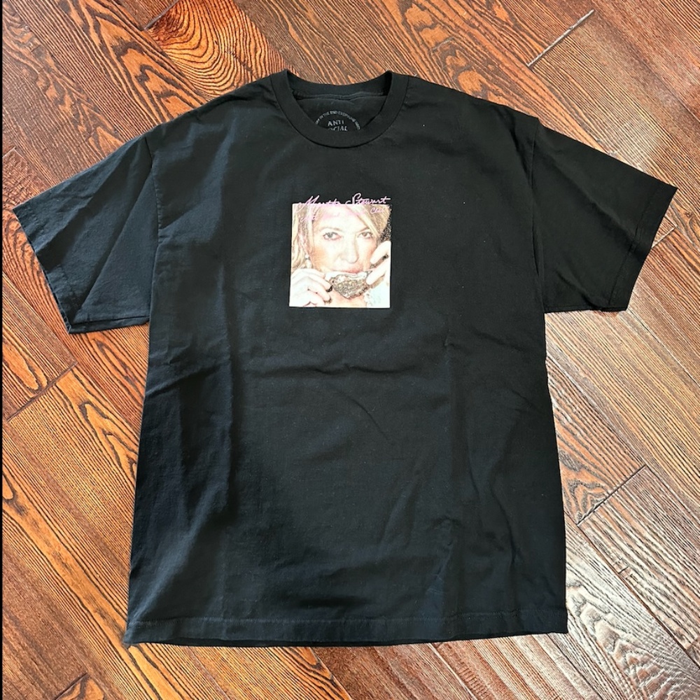 RARE / BRAND NEW - AntiSocial Social Club  x Martha Stewart Oyster Tee (Mens XL)